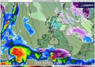 英国气象地图显示，300英里厚的雪墙每小时带来10厘米的降雪，无处幸免